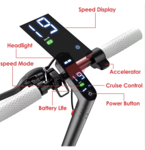 Trottinette électrique  D8 Pro  E Scooter 10.5Ah 36V Scooters électriques pliants 30 km autonomie